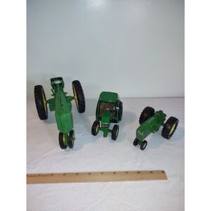 John Deere Die‑Cast Tractors Lot 3 Vintag Farm Toy  1:16/1:32 Scale Green Models